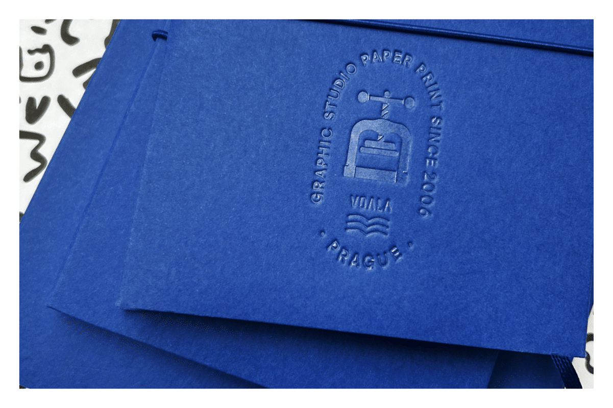 ražba Voala na zadní straně