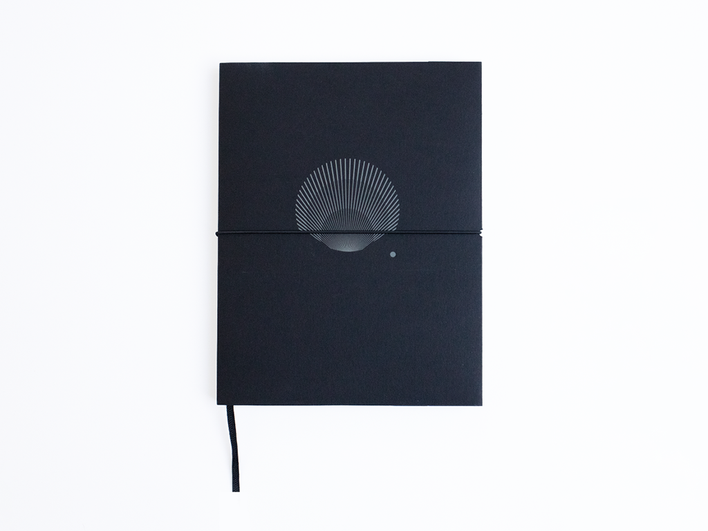 diář shell black 26